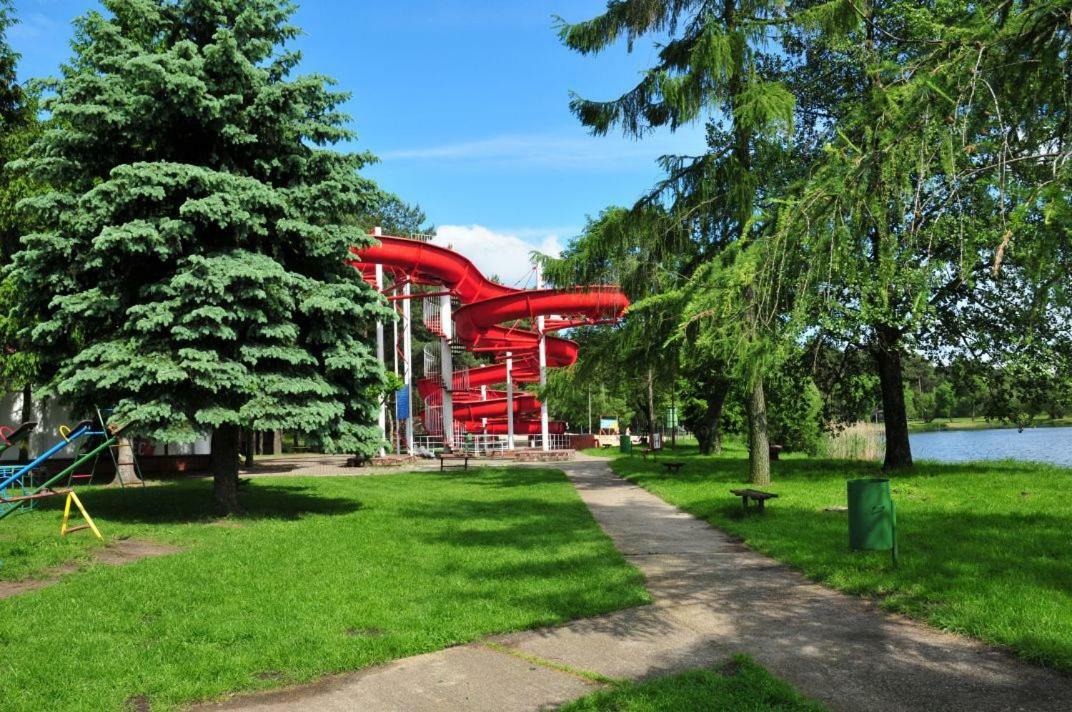 Wawrzkowizna Hotel Rzasawa Exterior photo